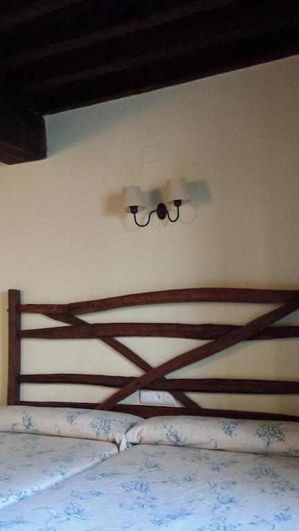 Casa Rural Con Encanto "Los Postigos" Banos De Montemayor Room photo